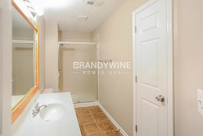 2025 NW 49th St — Photo 10
