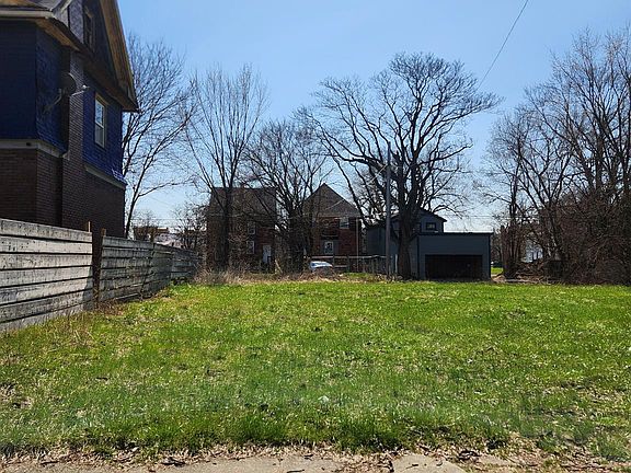 3rd image of 314 Melbourne St