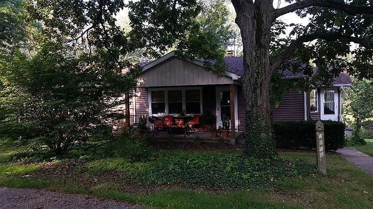 1st image of 4907 Hillside Ln