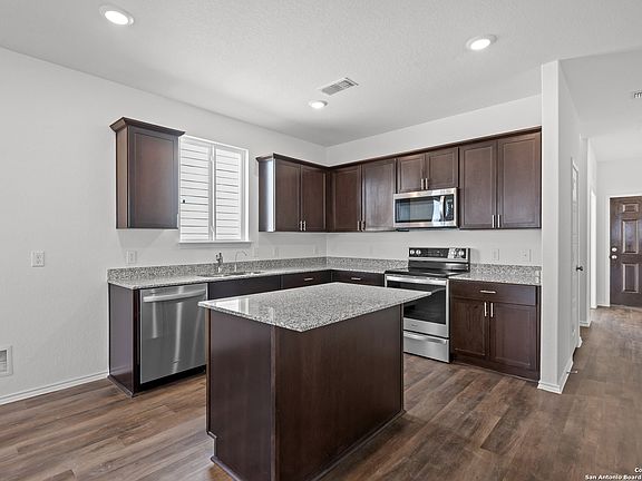 7th image of this home