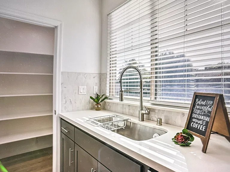 601 Cinnamon Cir — Photo 13