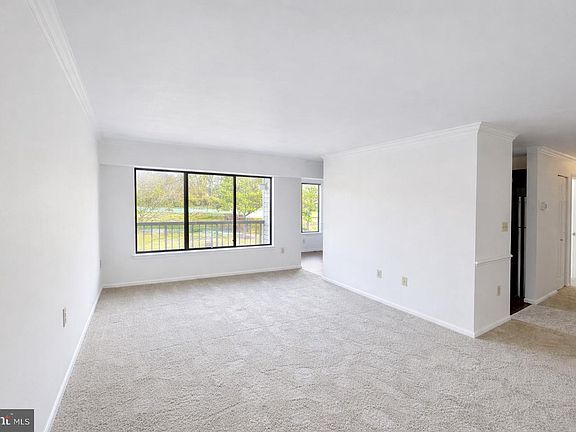 5th image of 9576 Jayhawk Ter APT 301