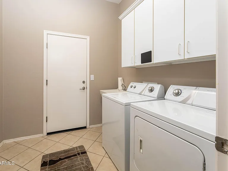 1537 W Spirit Dr — Photo 25