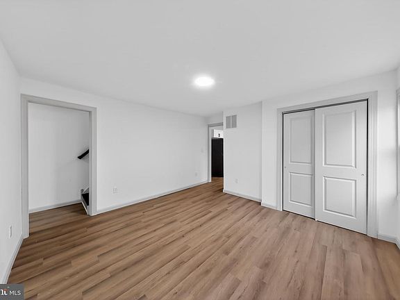 5th image of 121 N Repauno Ave #123
