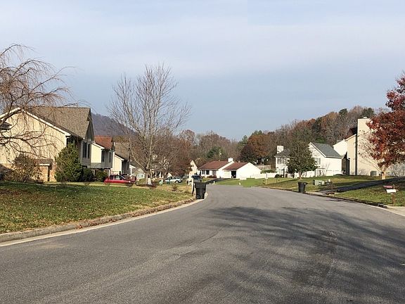 4th image of 3114 Cedarmeade Dr