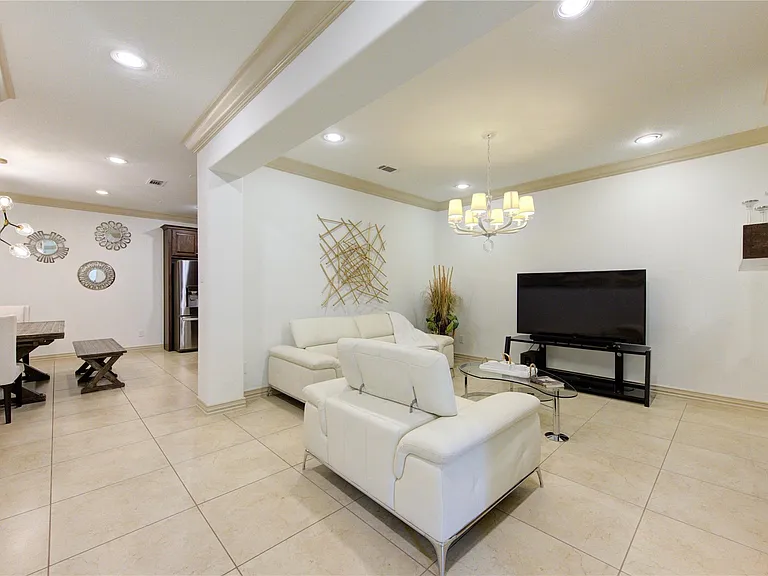 13606 Teal Bluff Ln — Photo 11