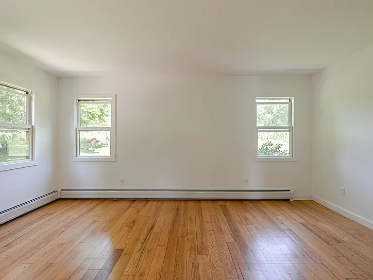 776 Mitchell St — Photo 16