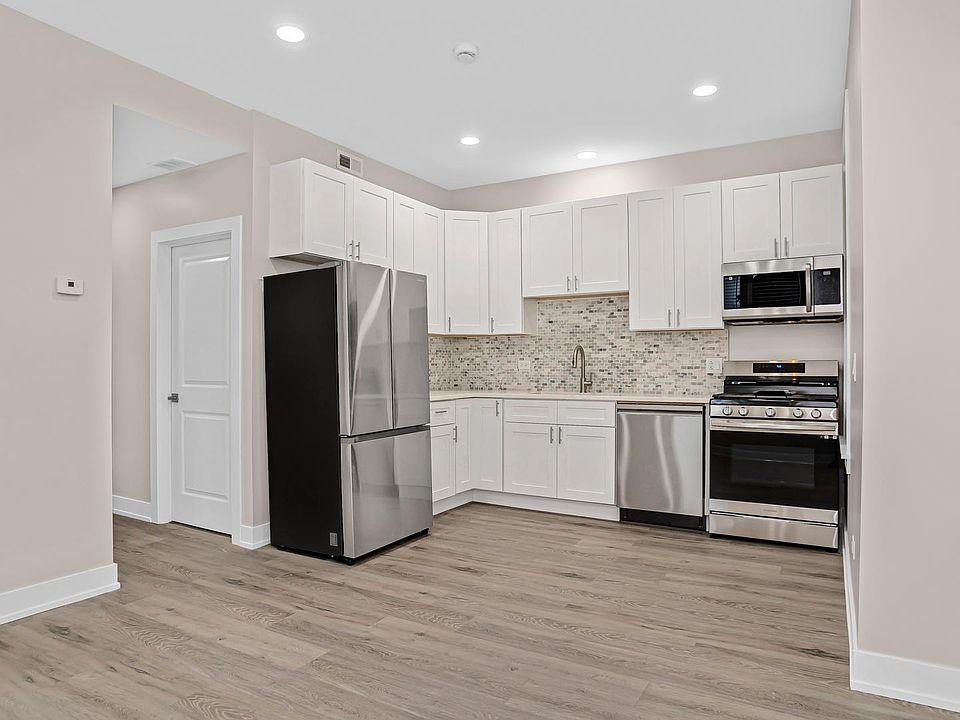 1st image of 4523 N Elston Ave #2R