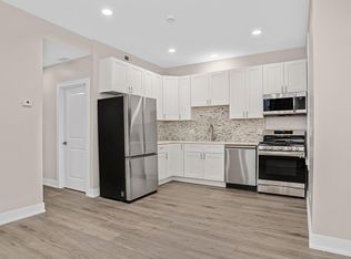 4523 N Elston Ave #2R, Chicago, IL 60630