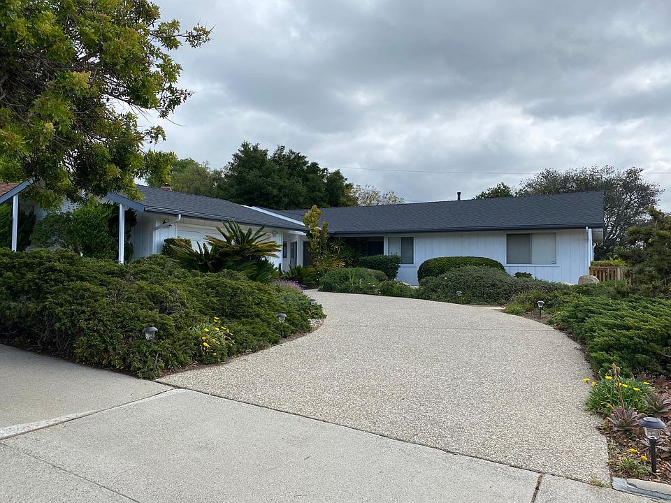1st image of 310 Pebble Hill Dr