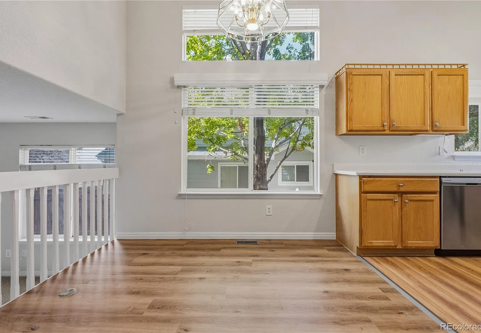 3 bed, 2.5 bath, 1422 sqft, $3,000 — Photo 3