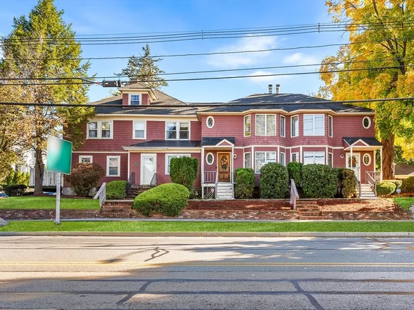 116 Nesmith St APT 2, Lowell, MA 01852
