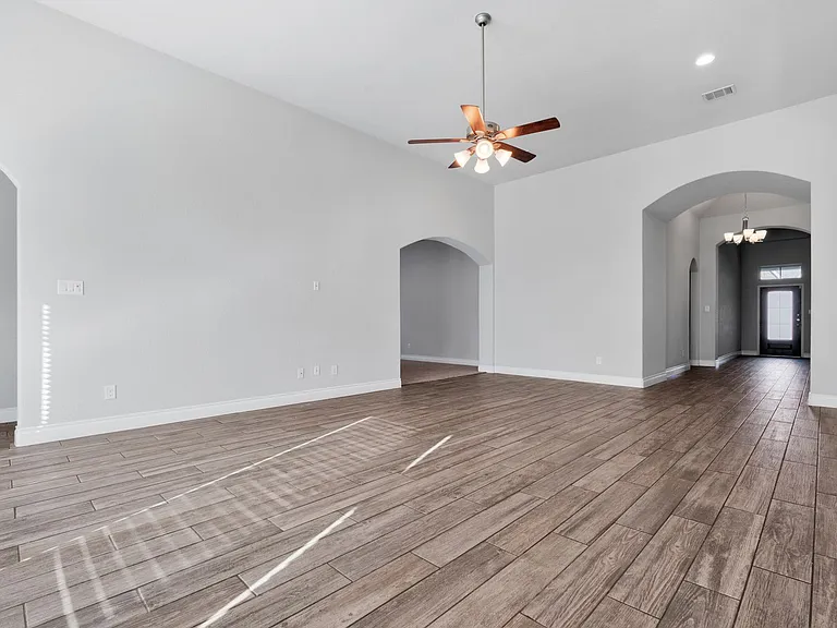 8823 Haystack Rd — Photo 7