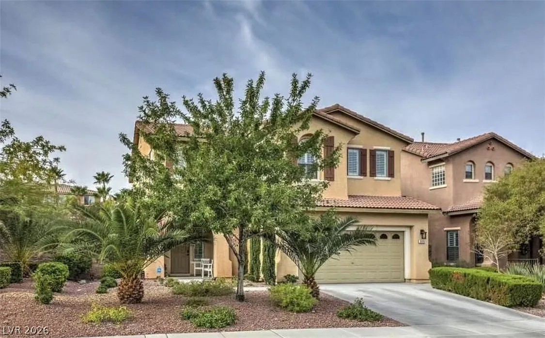 5 bed, 3.0 bath, 2431 sqft, $2,890 — Photo 1