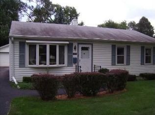 1119 Grant St, Wheaton, IL 60189