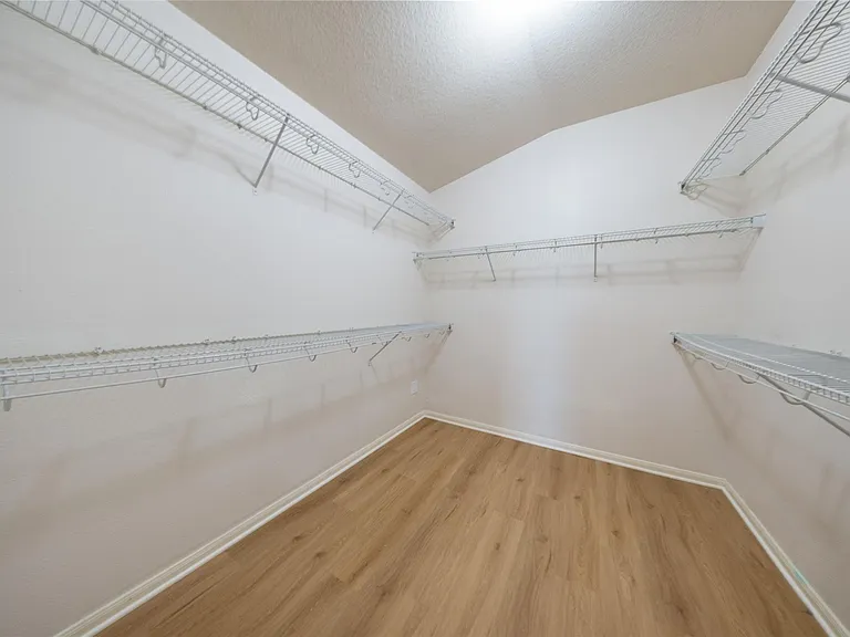 6007 Wilcox Point Ct — Photo 8