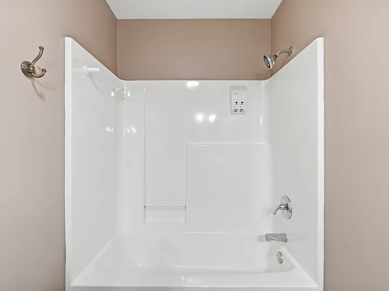 1 Zircon Dr — Photo 22