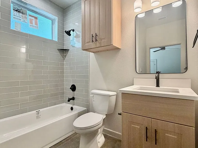Modern Luxury in San Marcos' Premier Courtyard Community Now Leasing! — Photo 40