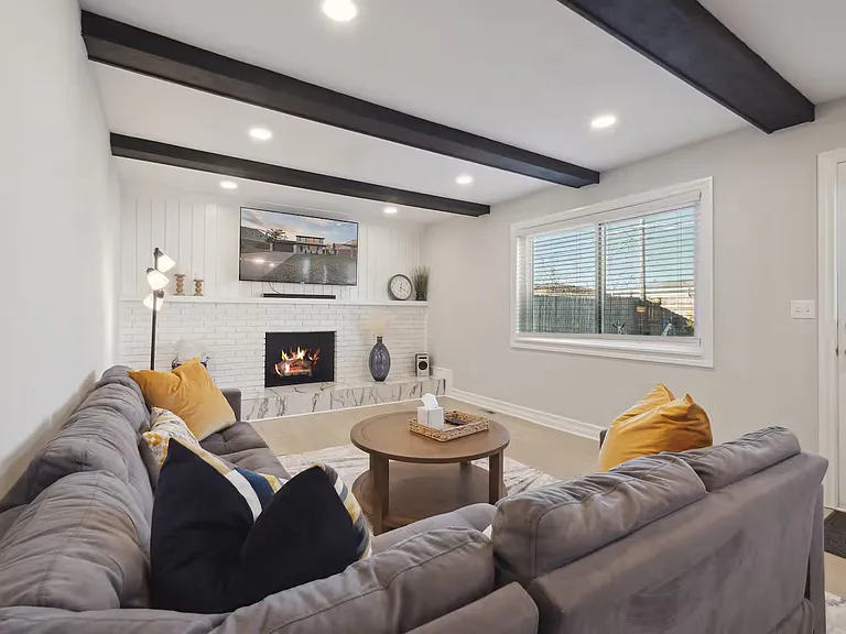 11179 Mandale Dr — Photo 18
