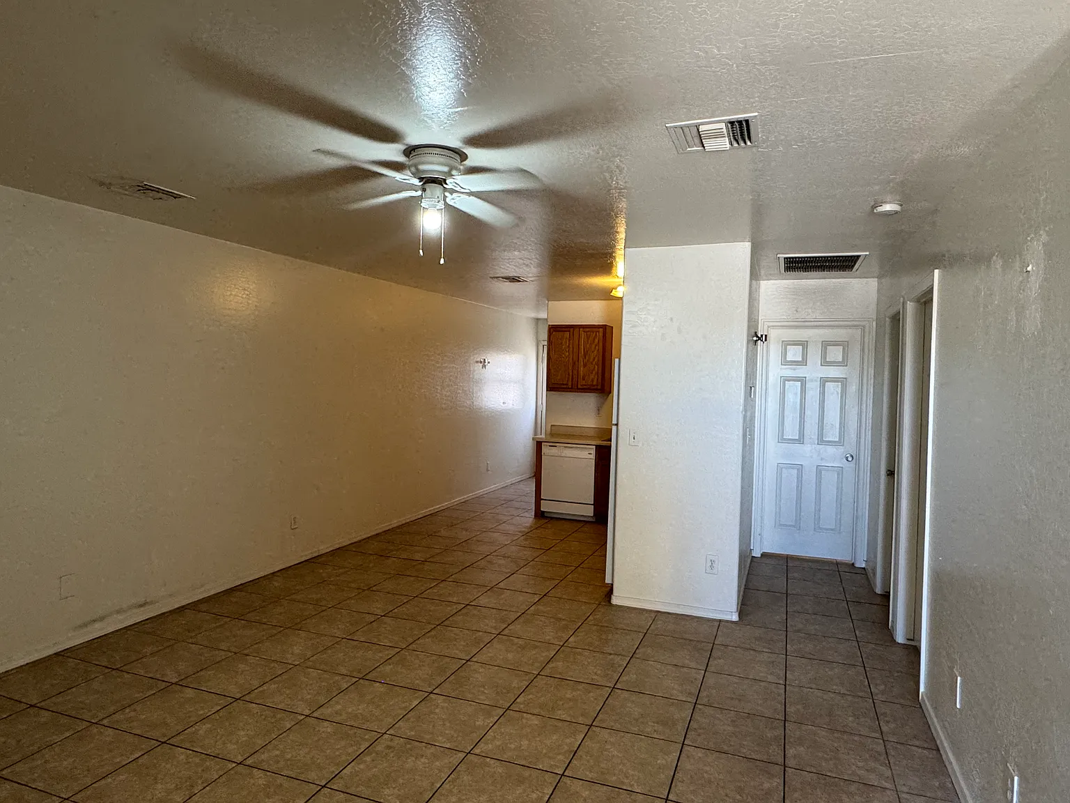 4120 N Montezuma Dr — Photo 4