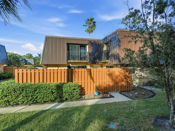 5804 SE Windsong Lane #220, Stuart, FL 34997