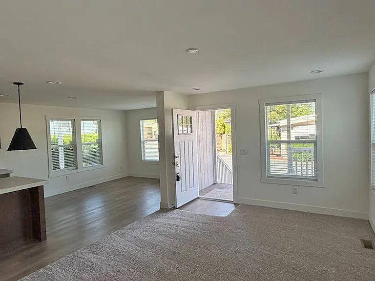 359 Lemon Dr #17 — Photo 2