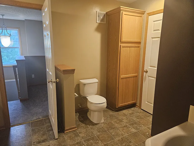 7547 Southridge Ln — Photo 12