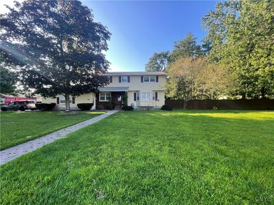 7415 Thunderbird Rd, Liverpool, NY, 13088