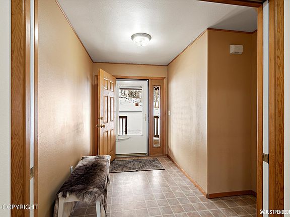 4th image of 21427 River Park Dr