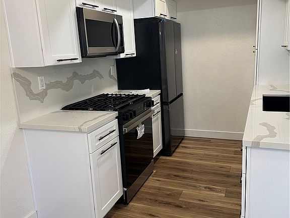5th image of 4201 Las Virgenes Rd Unit 201