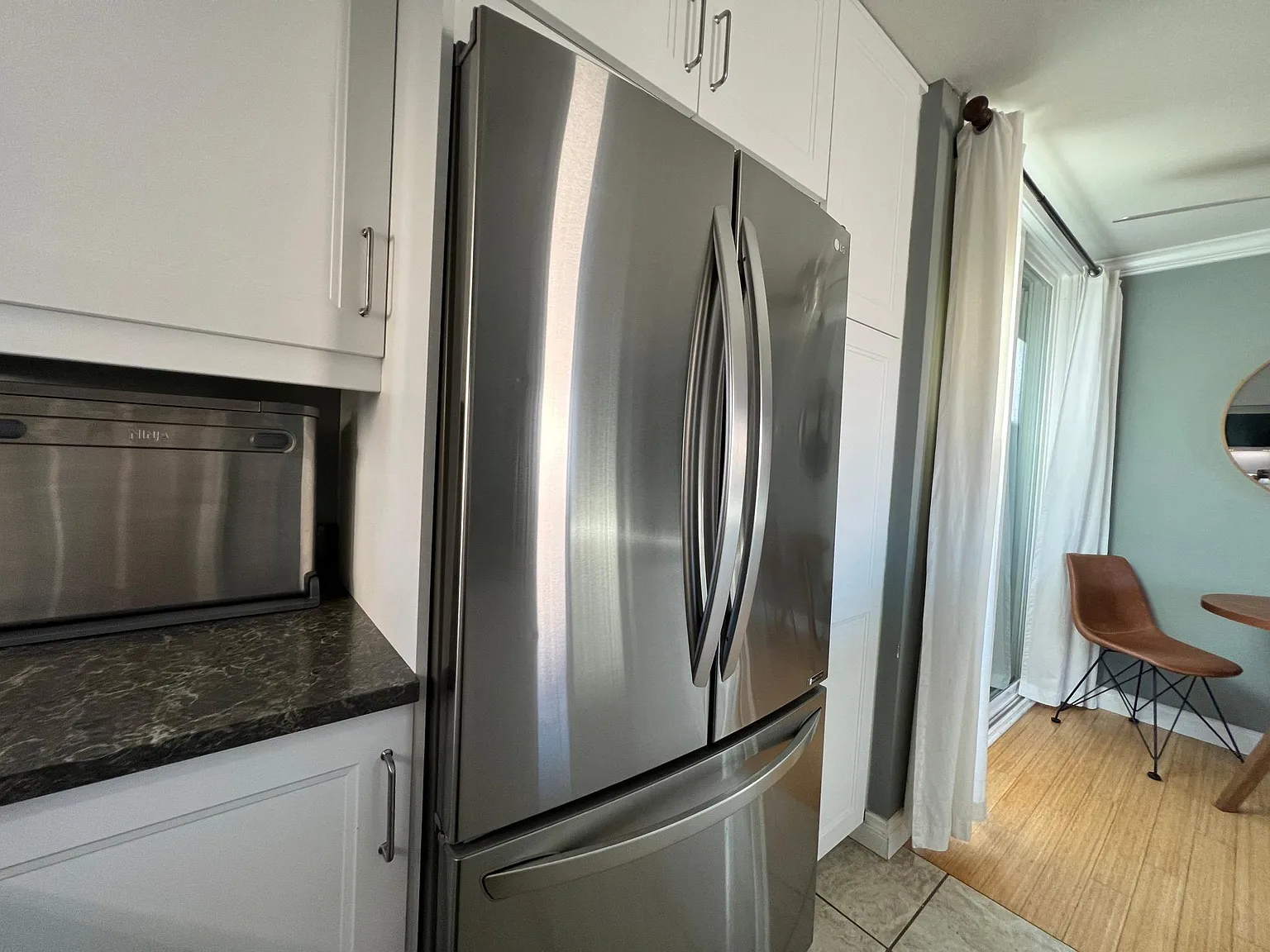 115 Dolphin Ave — Photo 4