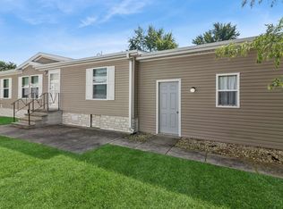 241 Fox Ln, Belvidere, IL 61008