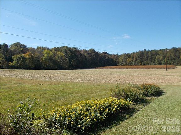 4th image of 109 Brief Rd W