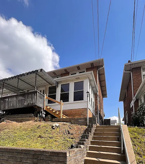 539 Clemesha Ave — Photo 1