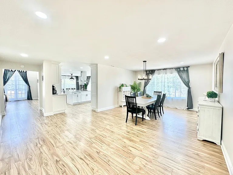9431 W Lilac Rd #1 — Photo 8
