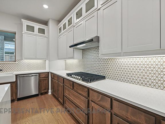 6th image of this home