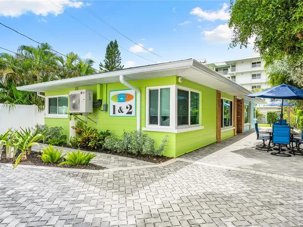 1136 Seaside Dr, Sarasota, FL 34242