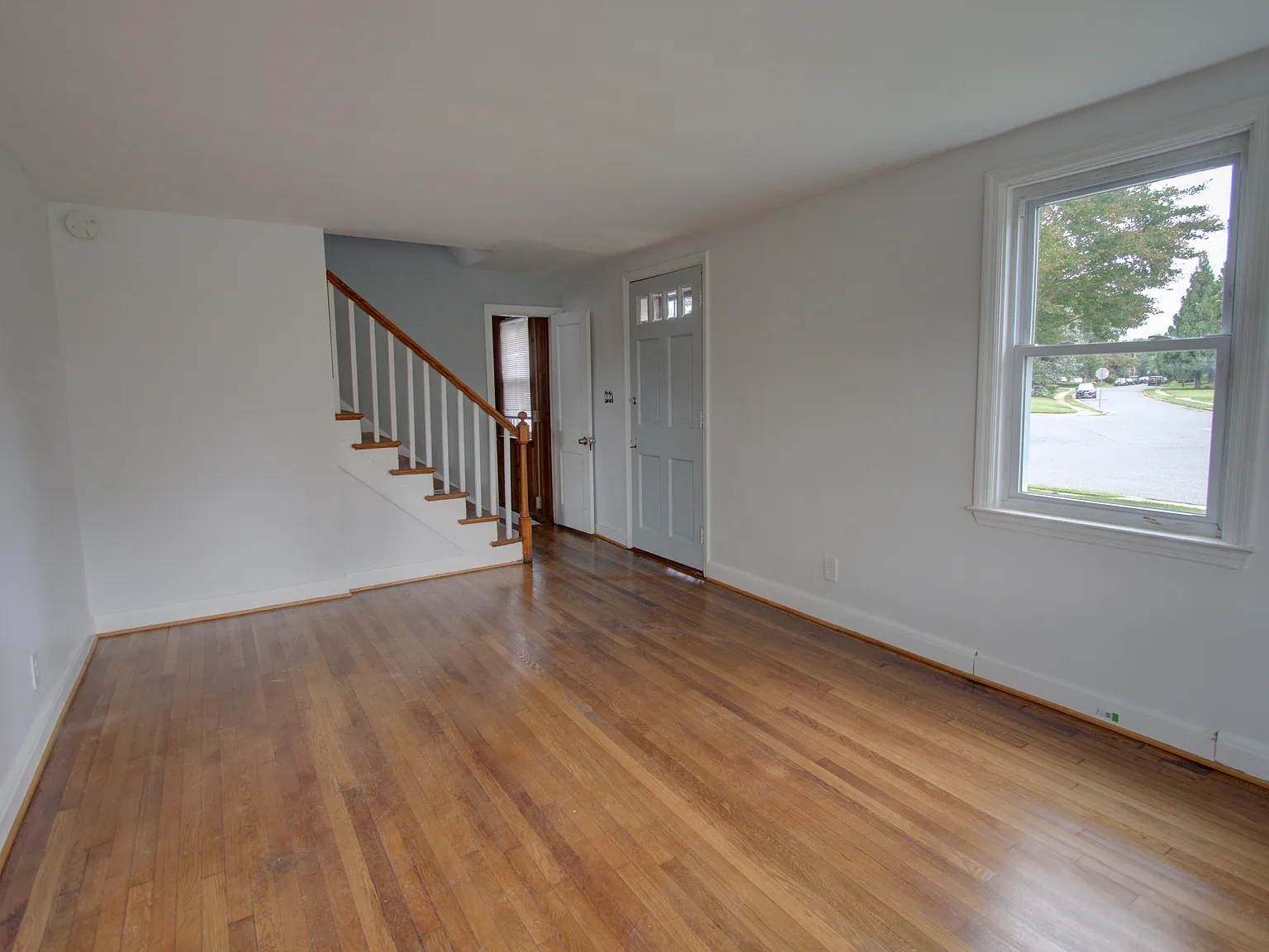 4 bed, 1520 sqft, $2,550 — Photo 3