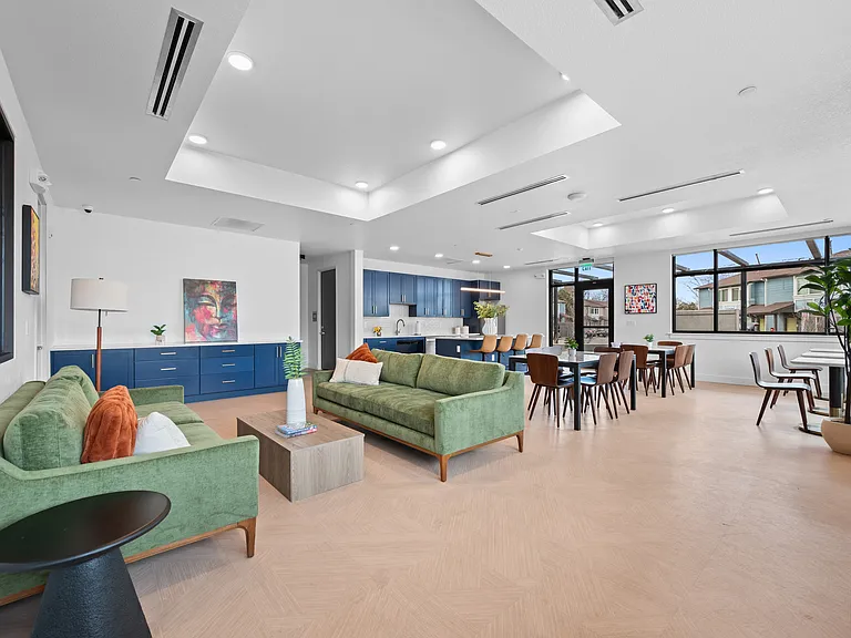 Residences at Willow Park Flats — Photo 7