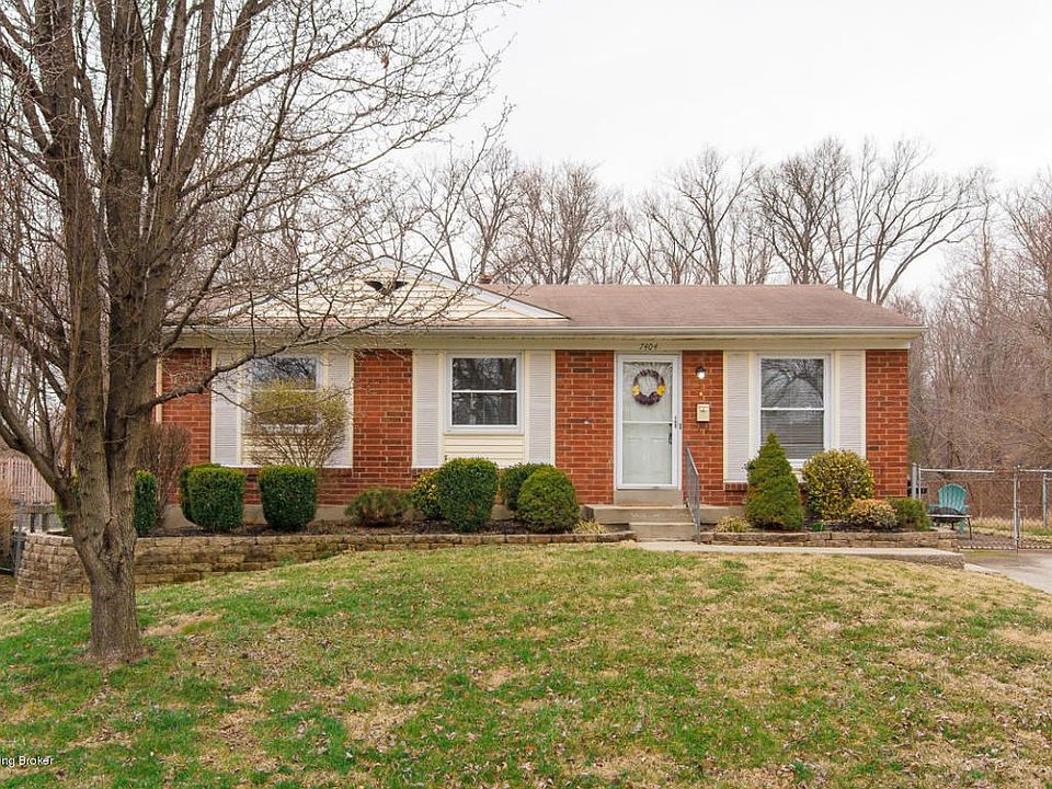 7404 Ronan Dr-1