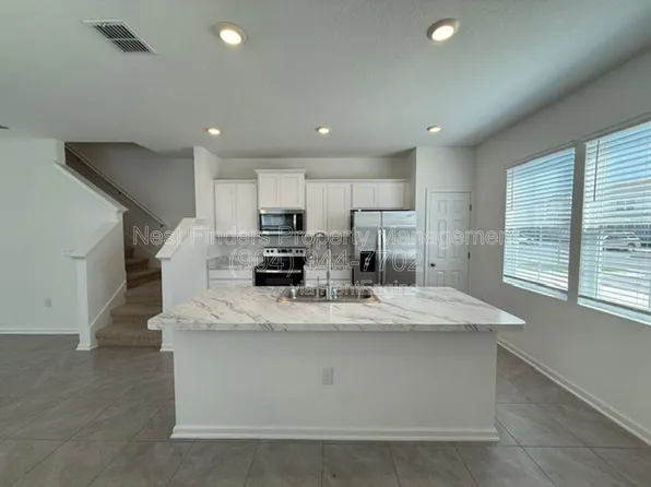 8349 Retrograde Rd, Jacksonville, FL