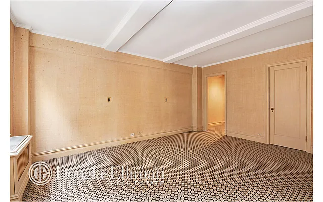 Sold by Douglas Elliman | media 21