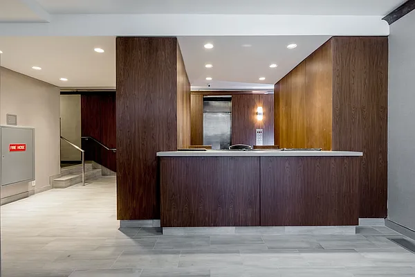 Rented by PWV Acquisitions | media 21