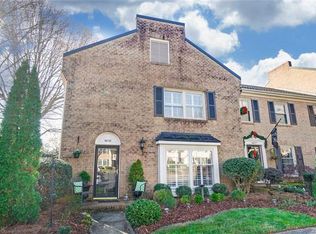 6825 Dumbarton Dr, Charlotte, NC 28210