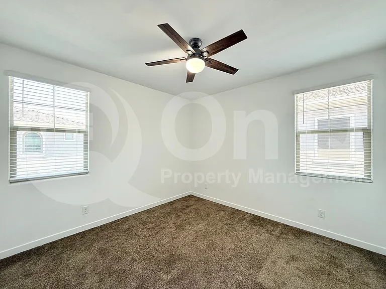 1061 E Marlin Dr — Photo 14