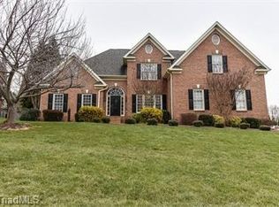 525 Ashbry Run Dr, Winston Salem, NC 27106