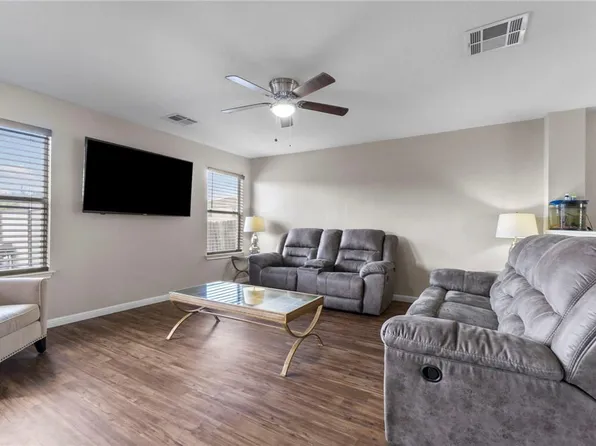 18425 Crestwind Ln, Elgin, TX 78621