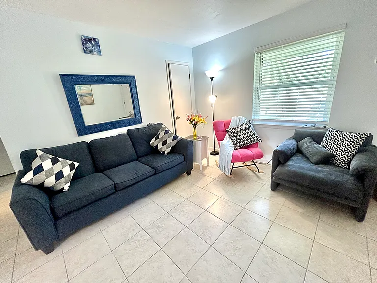 4969 Yacht Harbour Dr — Photo 32