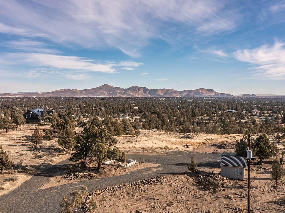1st image of SW Pheasant Pl #17