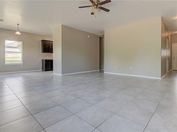 5th image of 135 Valle Verde Dr